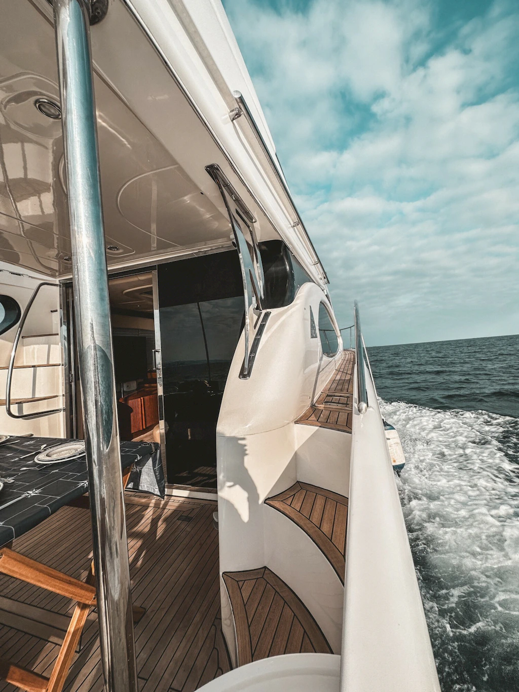 Яхта Azimut 46 image- 7